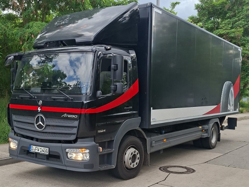 Fleet truck