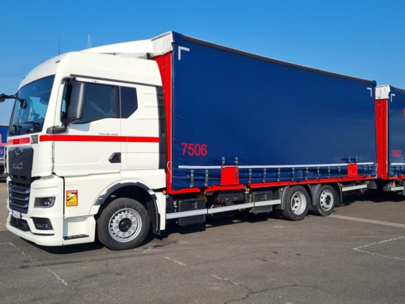 Fleet truck